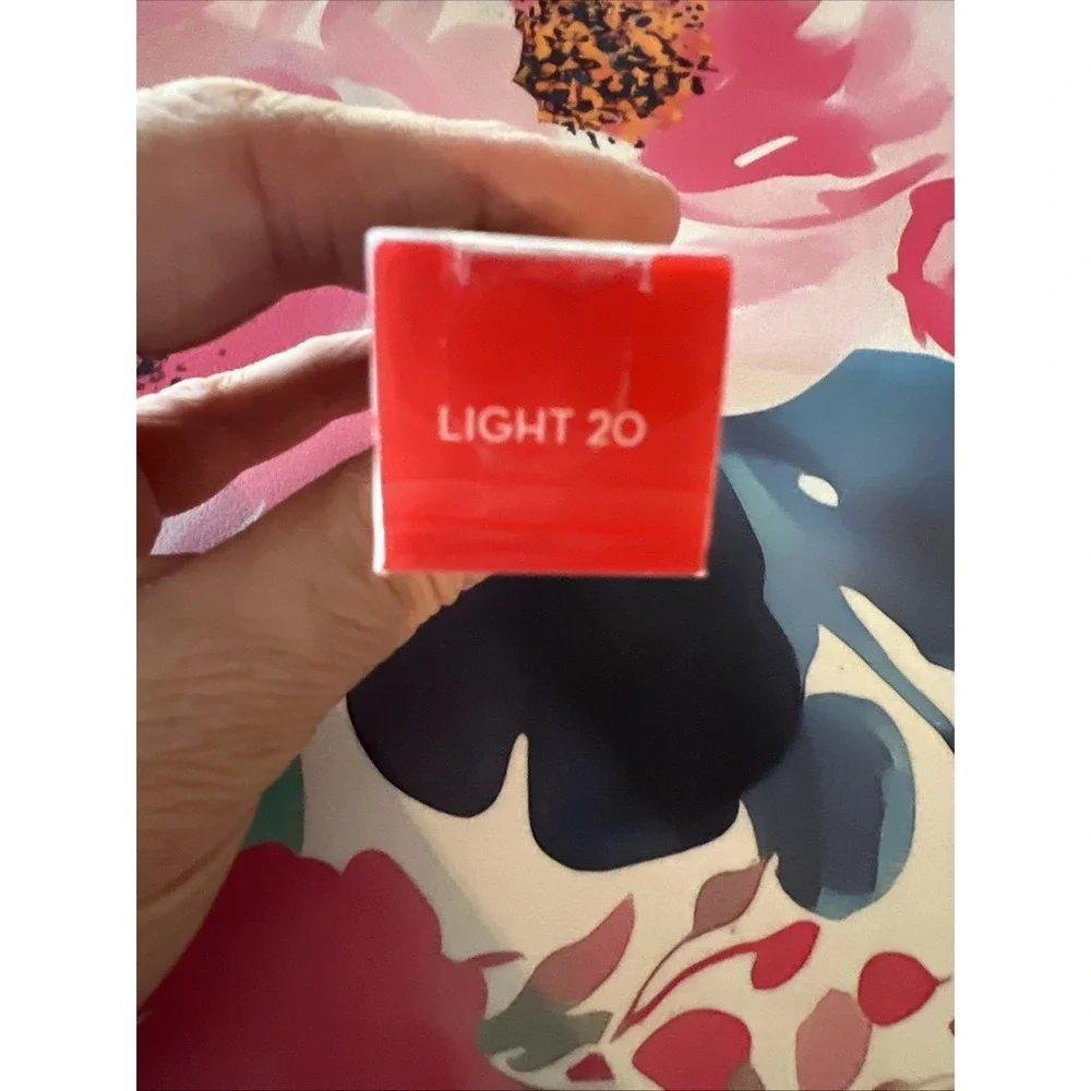 The Crème Shop Full Coverage Concealer Light 20